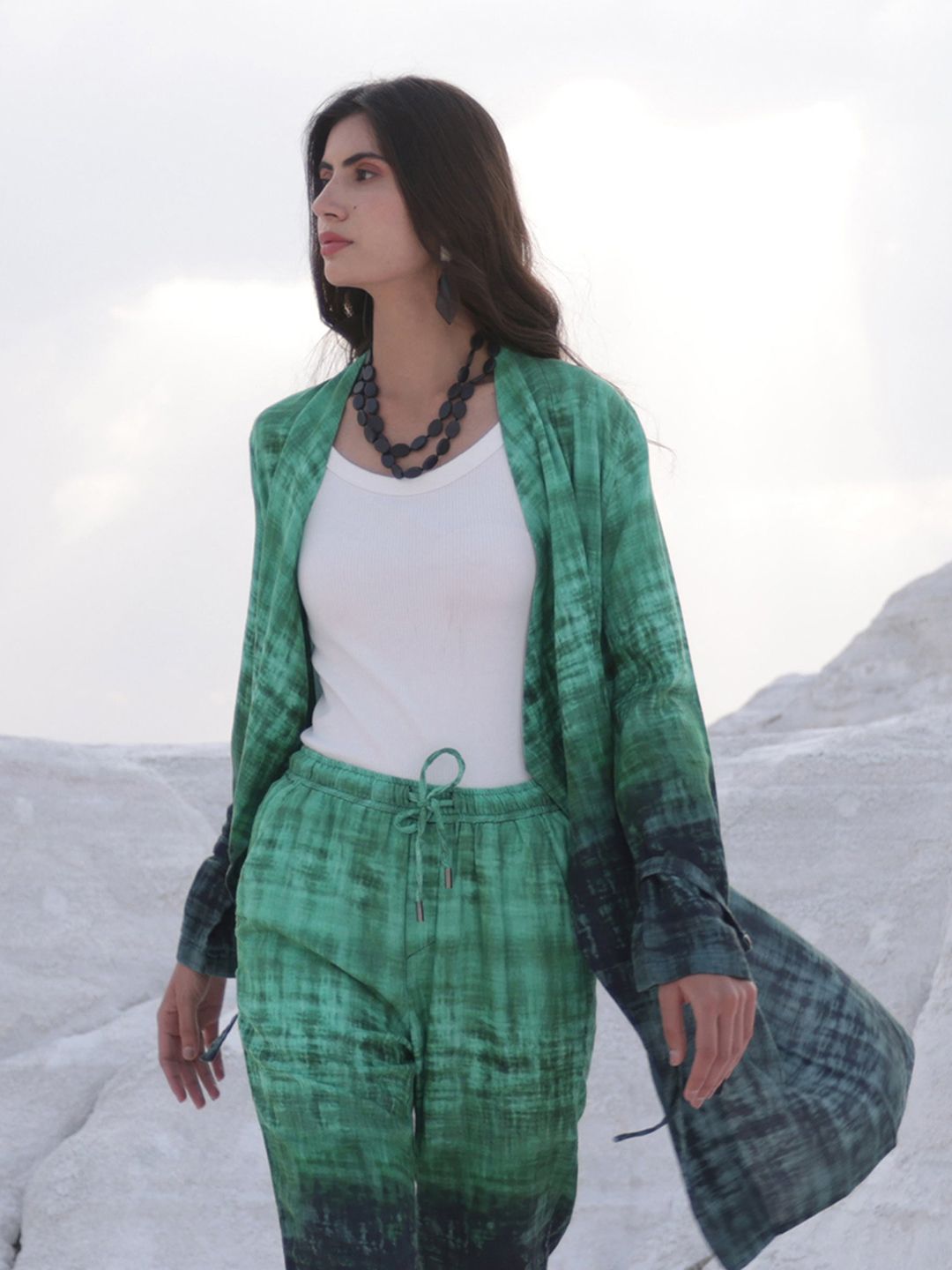RAREISM Women Green & Grey Tie-Up Shrug-image-33