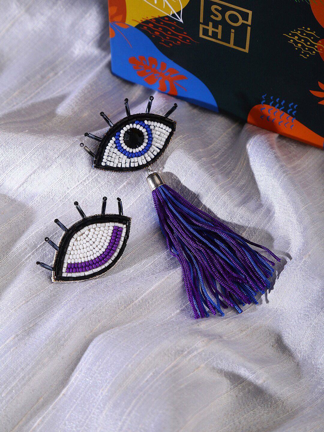 SOHI Blue & White Contemporary Mismatch Boho Drop Earrings-picture-23