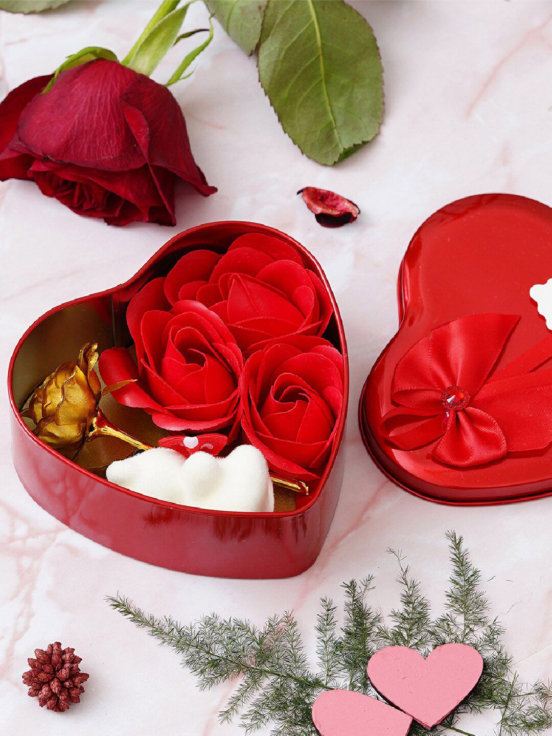 eCraftIndia Red & White Valentine Heart Shaped Gift Box-image-22