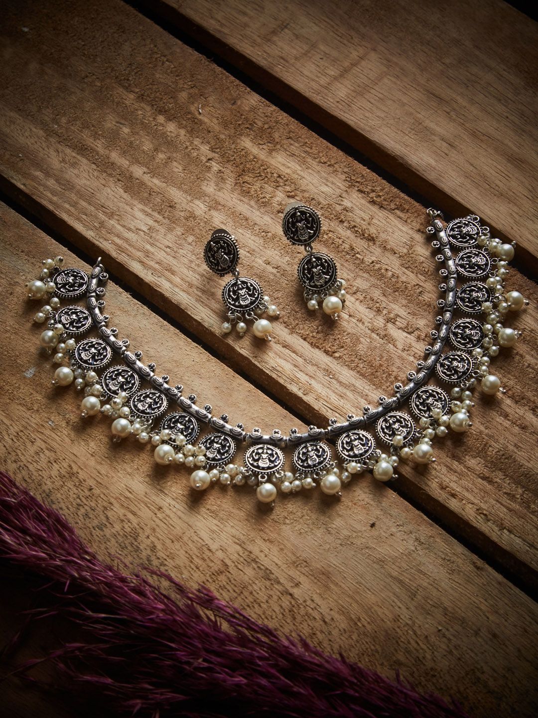 ATIBELLE Silver-Toned & White Pearl Beaded Jewellery Set