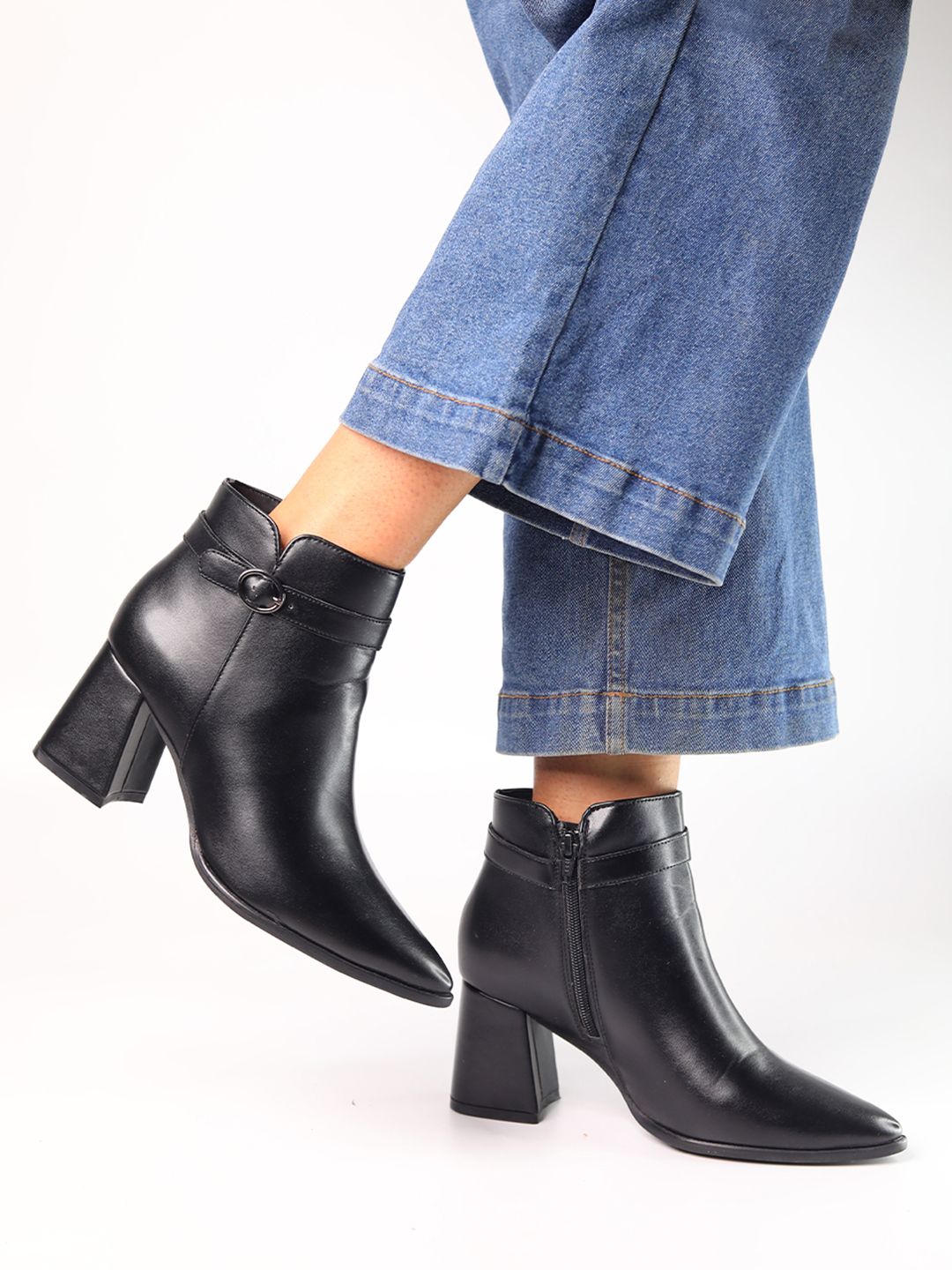 Monrow Women Black Solid Block Heeled Boots With Buckles-picture-35