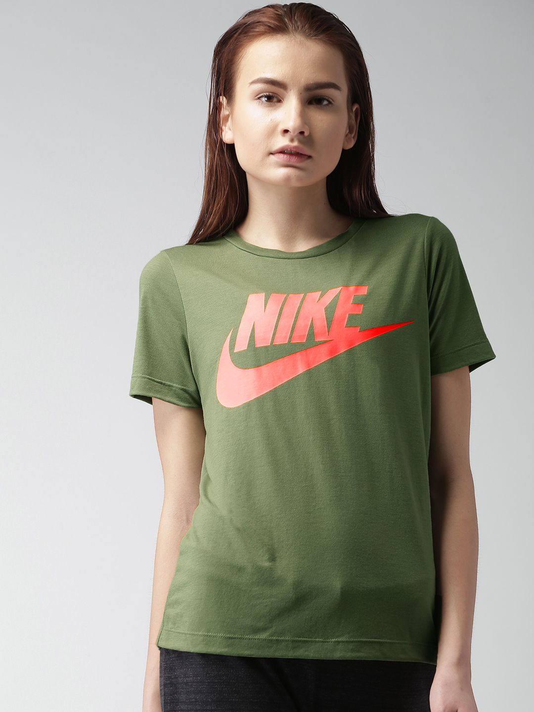 nike w nsw essntl tee hbr nike w nsw essntl tee hbr