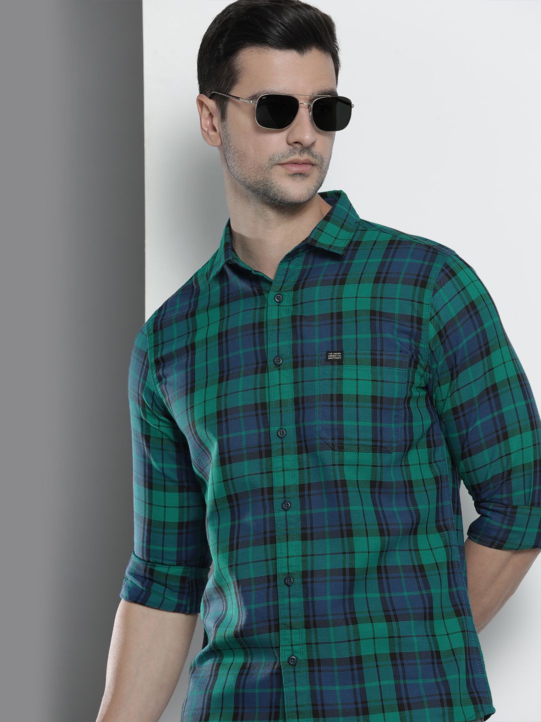 The Indian Garage Co Men Blue & Green Comfort Fit Checked Casual Shirt-picture-17