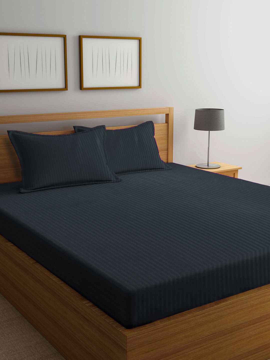 KLOTTHE Black Striped 210 TC King Bedsheet with 2 Pillow Covers-picture-29