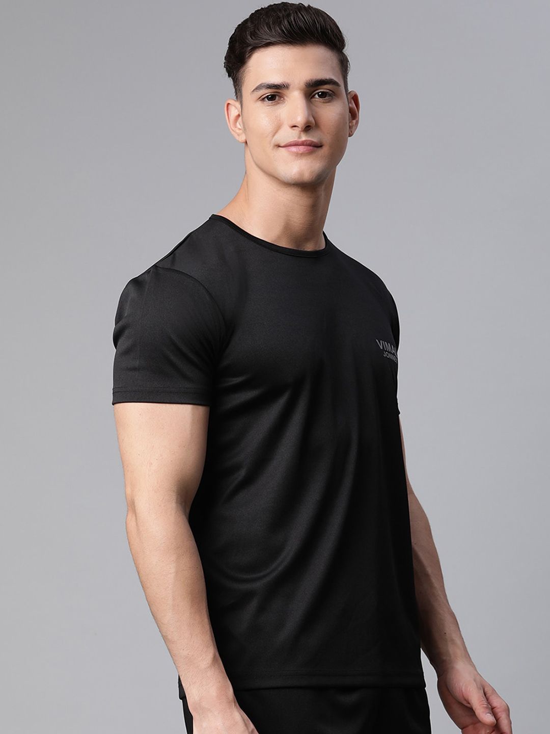 mack jonney VIMAL JONNEY Men Black Solid Tracksuits-picture-21