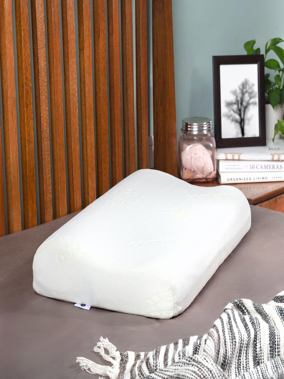 The White Willow Set Of 2 Green Neck Support Sleeping Pillows-picture-40