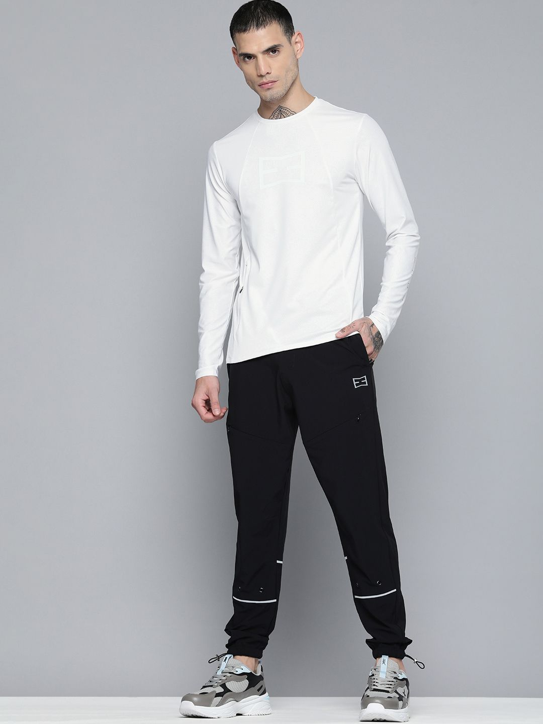 Buy HRX By Hrithik Roshan EDGE Men White Rapid-Dry Colourblock T