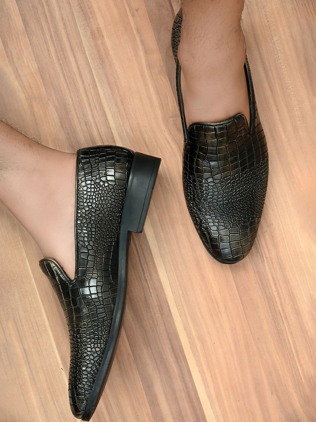San Frissco Men Black & Gold Toned Textured Formal Slip on Shoes-picture-35