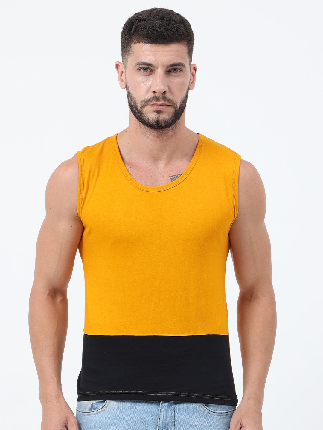 Fleximaa Men Mustard Yellow & Black Colourblocked T-shirt-picture-17