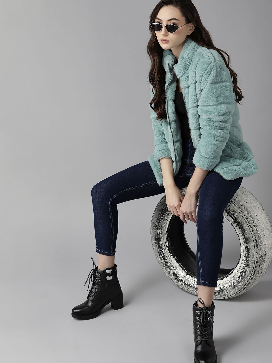 The Roadster Lifestyle Co. Women Green Solid Fur Sherpa Jacket-picture-47