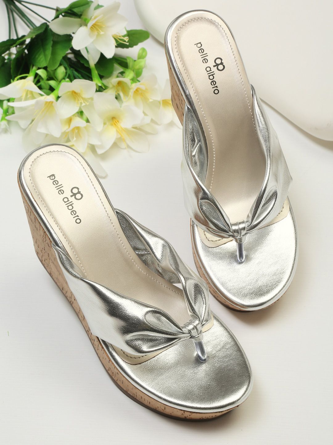 pelle albero Silver-Toned Wedge Pumps with Bows-picture-24