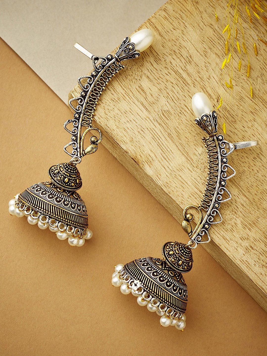 ATIBELLE Silver-Toned Contemporary Ear Cuff Earrings