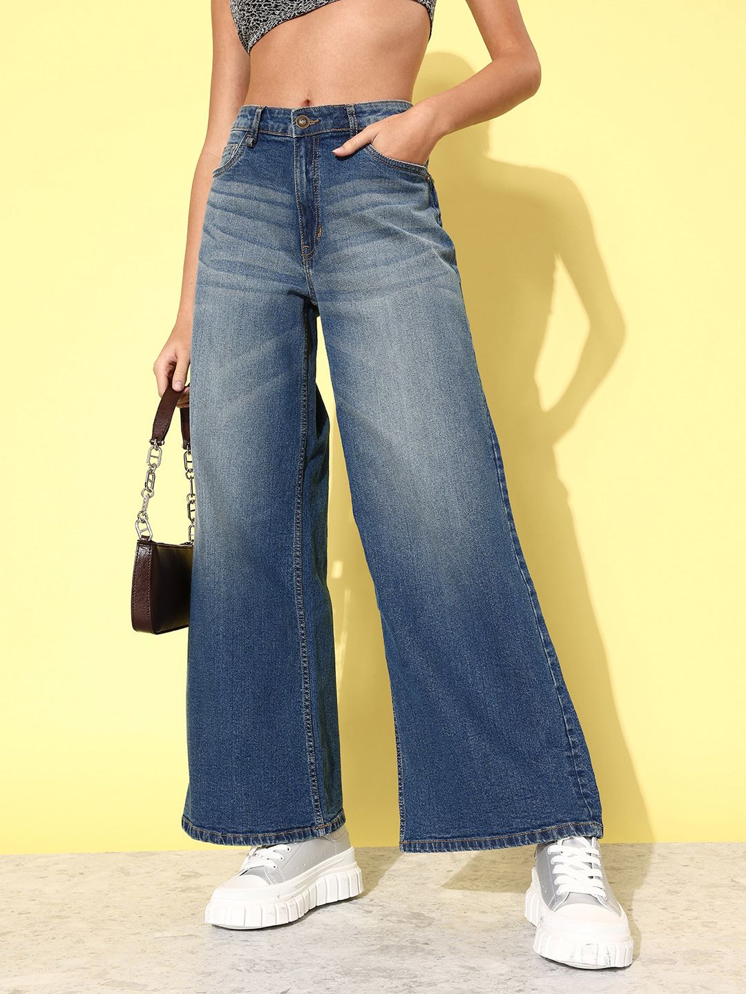 The Roadster Life Co. Women Medium Blue Wide Leg Heavy Fade Mid-Rise Stretchable Jeans-image-3