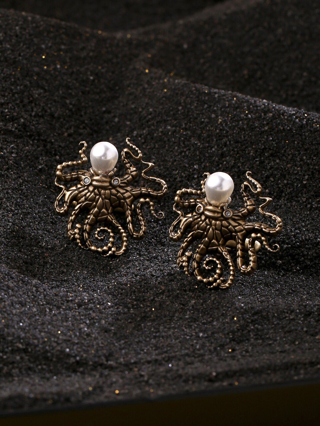 COSA NOSTRAA Gunmetal-Toned & Off White Octopus Pearl Quirky Cufflink-image-25