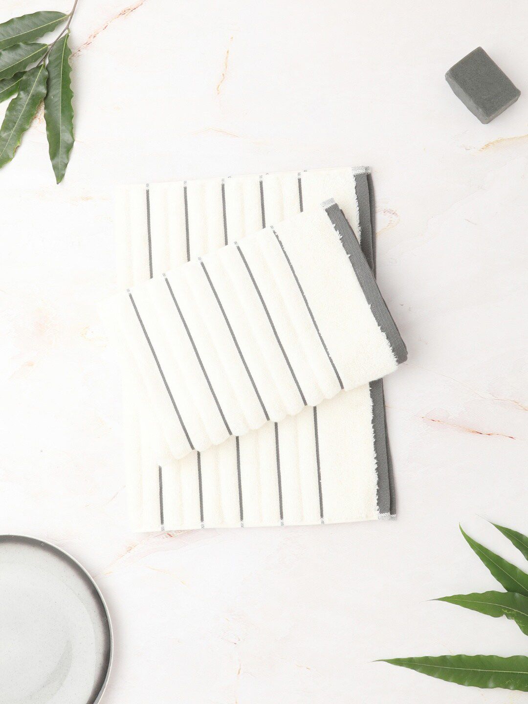 SPACES White Hand Towels Set of 2-image-42