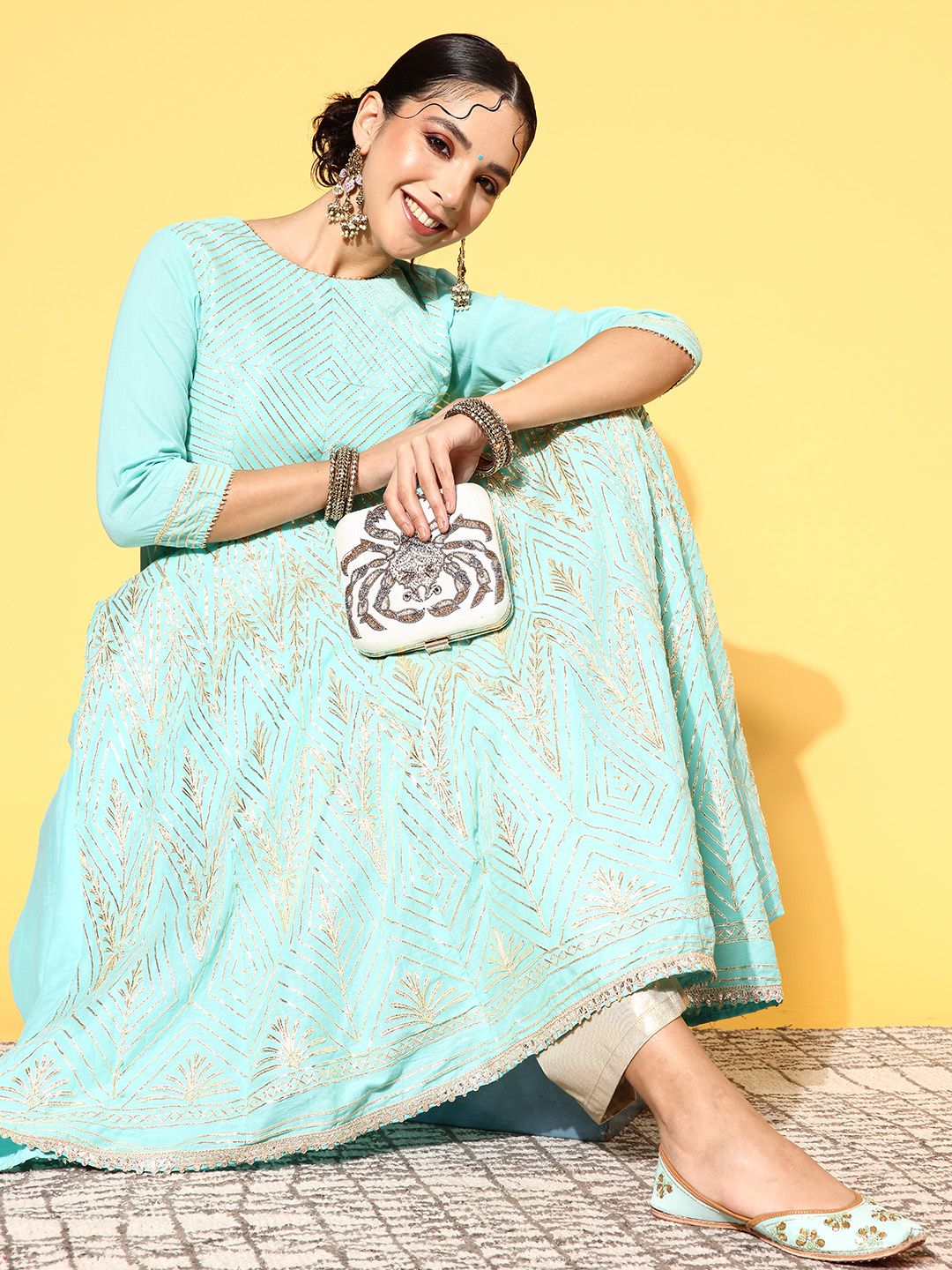 Varanga Women Attractive Sea Green Cotton Swirling Volume Kurta-picture-24