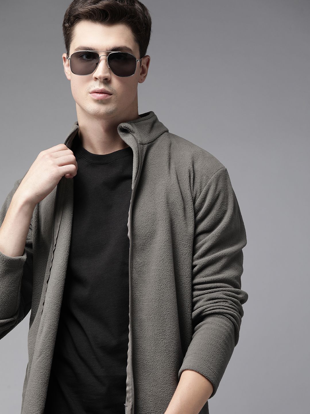 The Roadster Lifestyle Co. Men Fleece Sweatshirt-picture-12