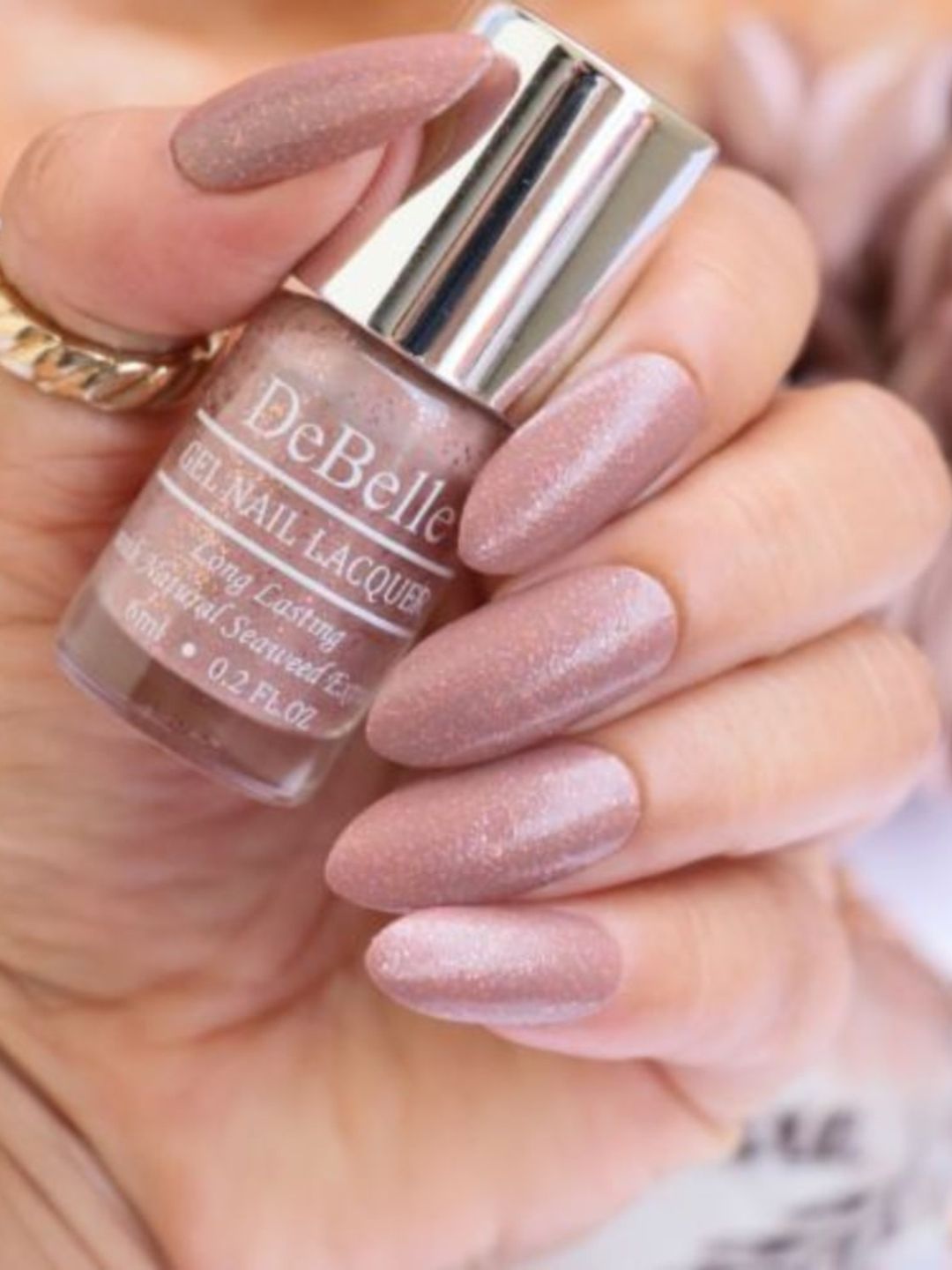 DeBelle Long Lasting Gel Nail Lacquer with Seaweed Extract - Angelic Saira 6 ml-image-18