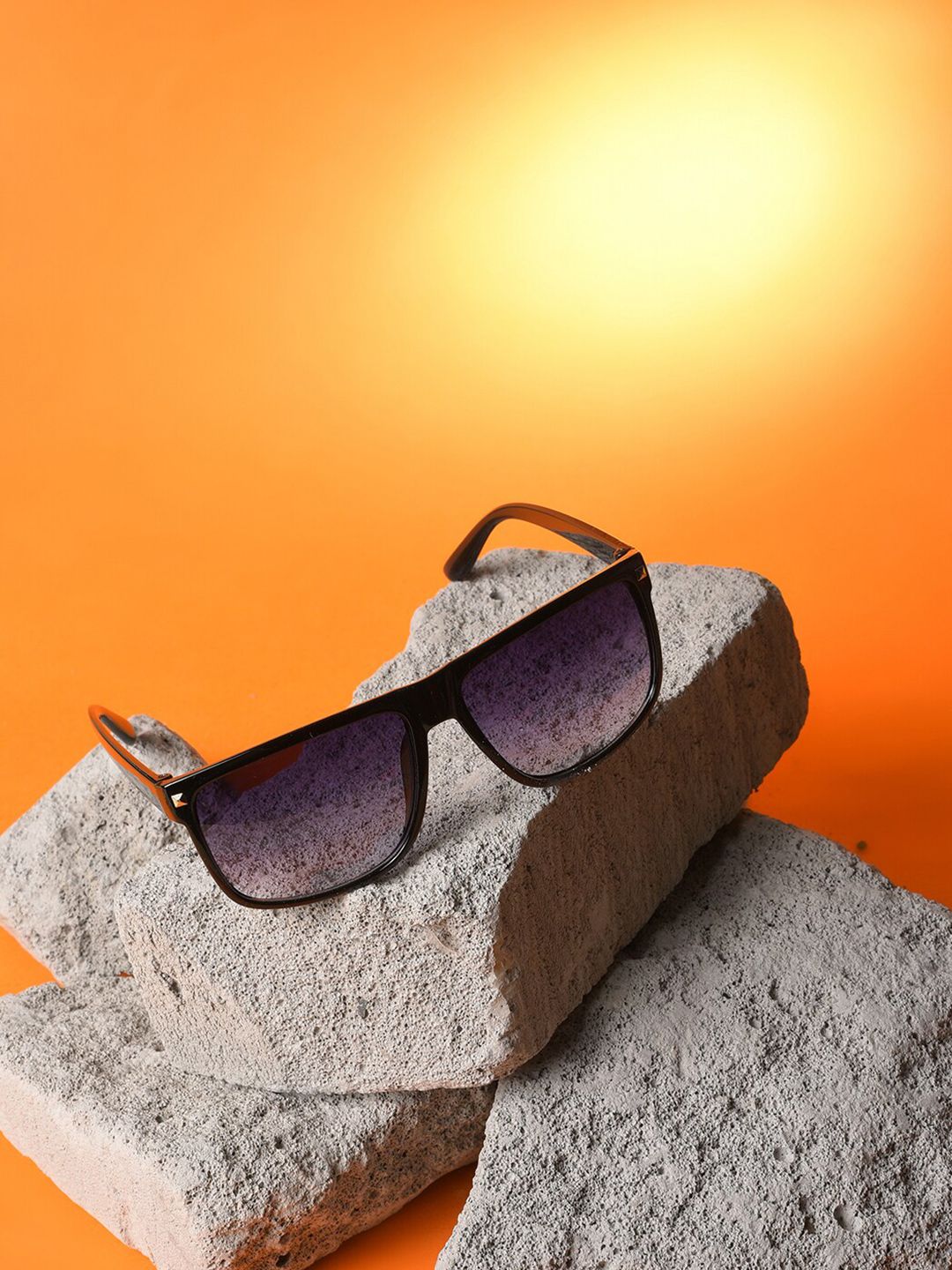 HAUTE SAUCE by Campus Sutra Women Purple Lens & Black Wayfarer SunglassesSS22_HSSG1105-image-24