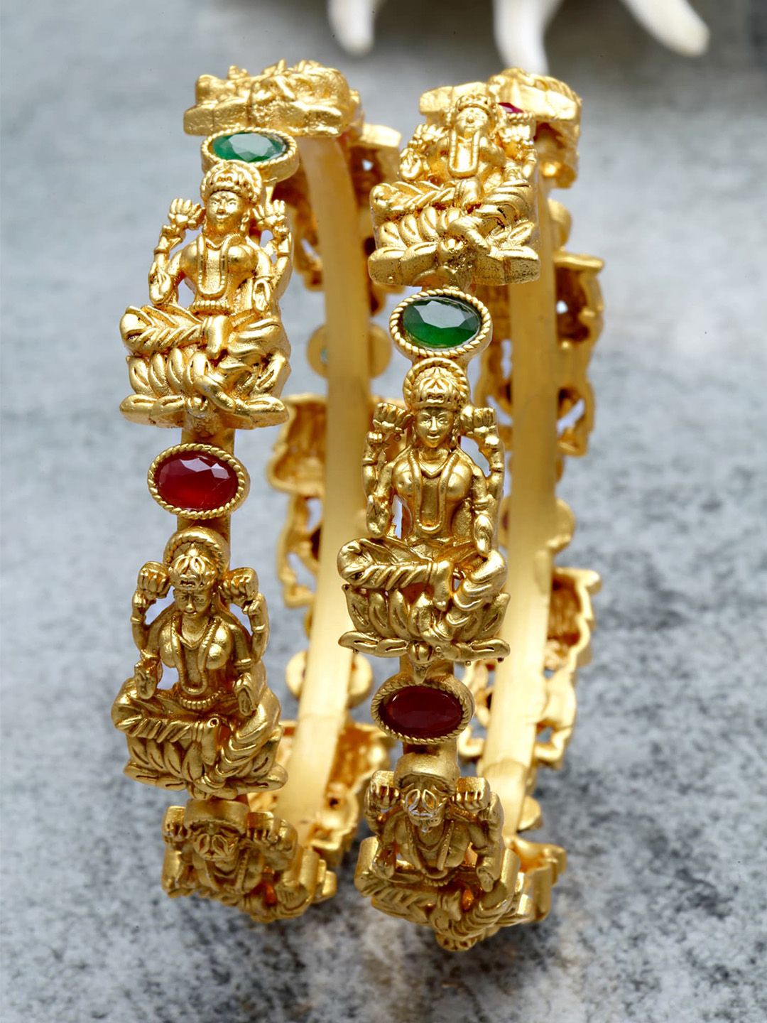 KARATCART Women Set Of 2 Gold Plated Red & Green Kundan Studded Mata Laxmi Rajwadi Temple Bangle-picture-41