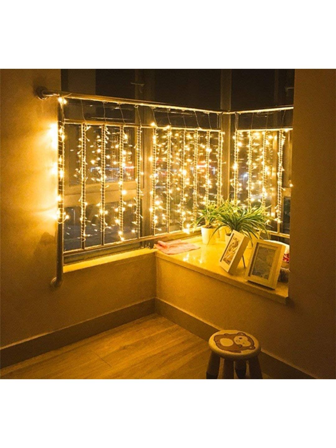 XERGY Gold-Toned 208 LED Window Curtain String Lights with 8 Flashing Modes-picture-4