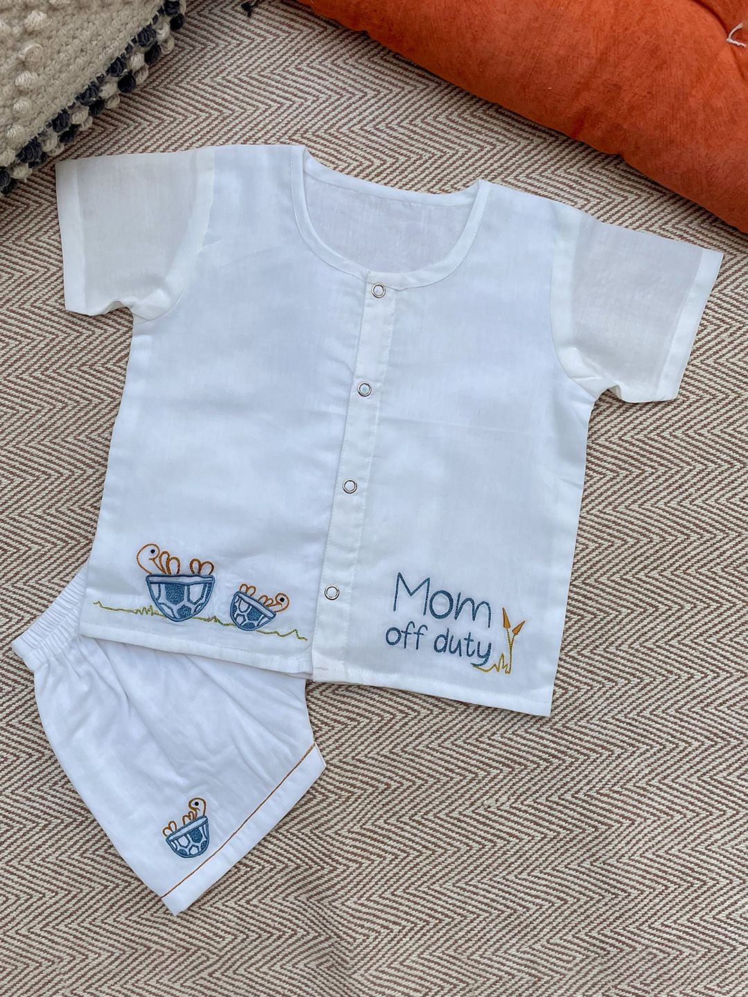 Bhaakur Unisex Kids White Clothing Set-picture-41