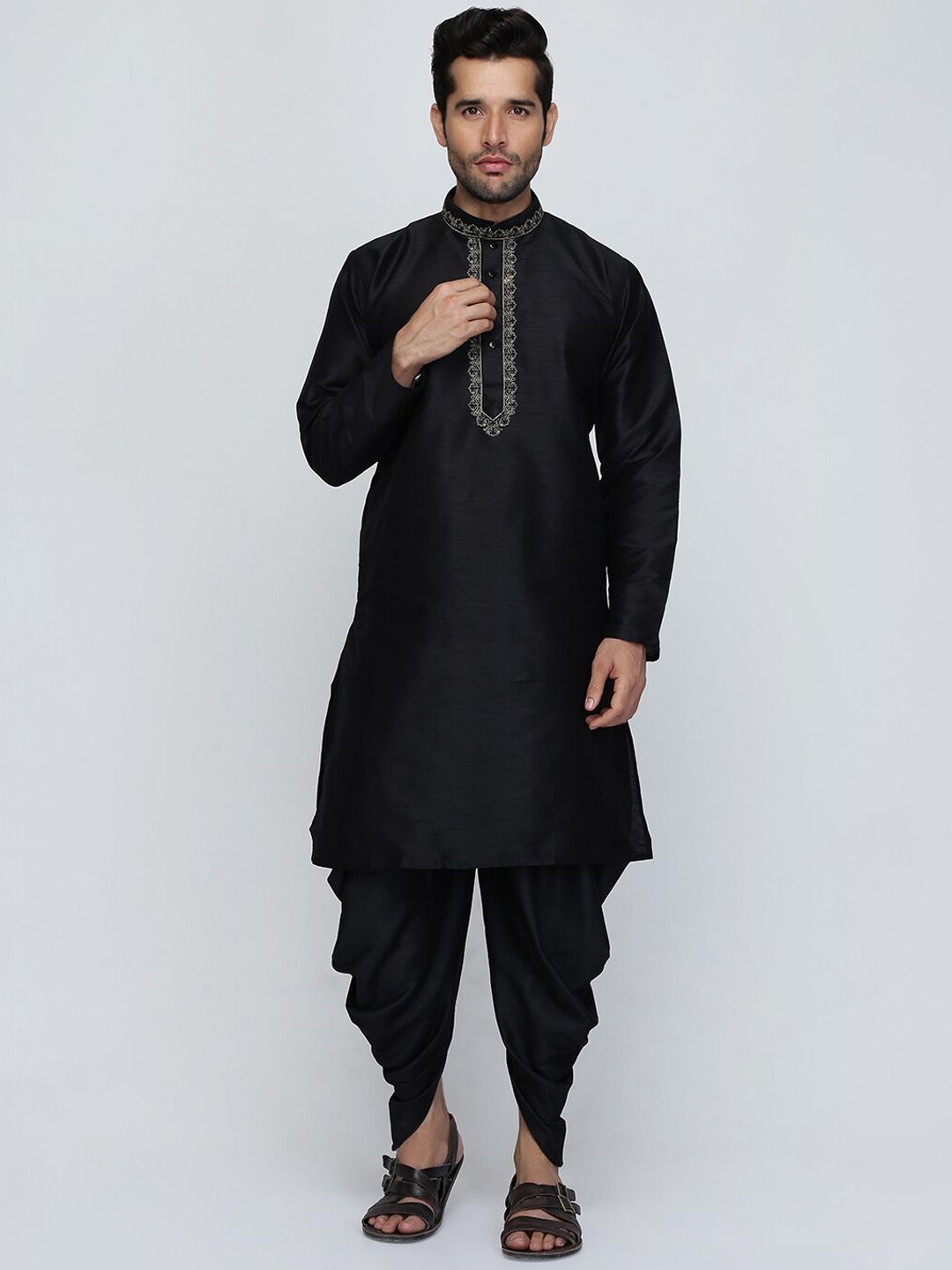 ROYAL KURTA Men Black Thread Work Kurta-picture-39
