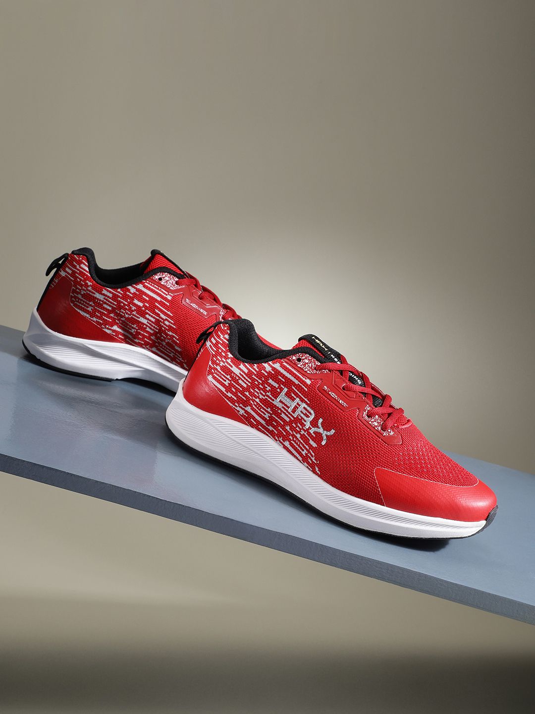 Hrx By Hrithik Roshan Men Woven Design Running Shoes Price History