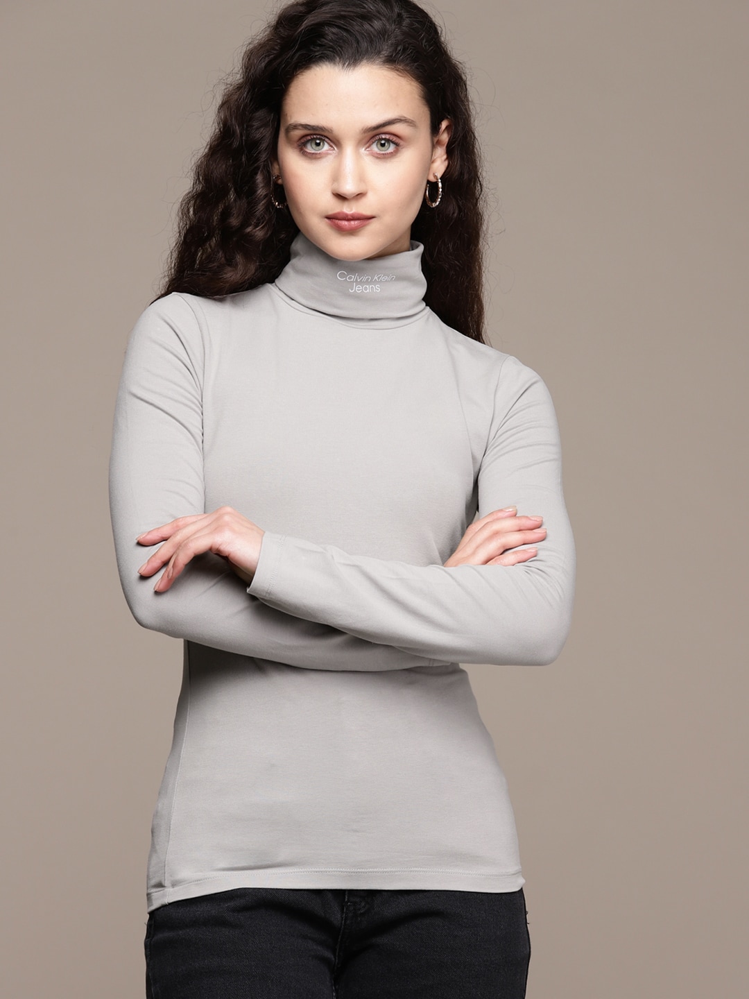 Calvin Klein Jeans Turtle Neck Fitted Top Price in India, Full  Specifications & Offers 