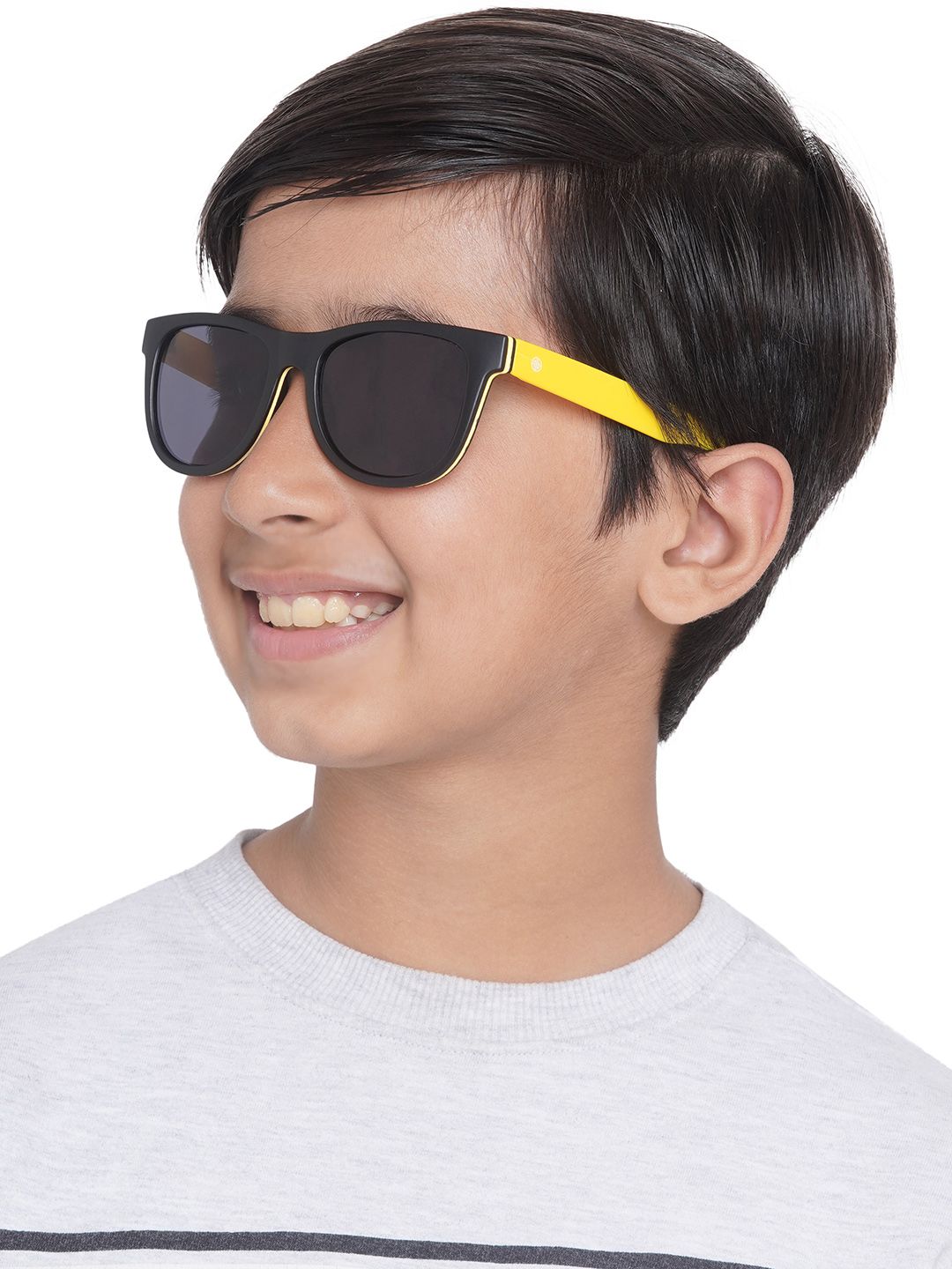 Buy Carlton London Carlton London Boys Black Lens & Yellow Wayfarer  Sunglasses at Redfynd