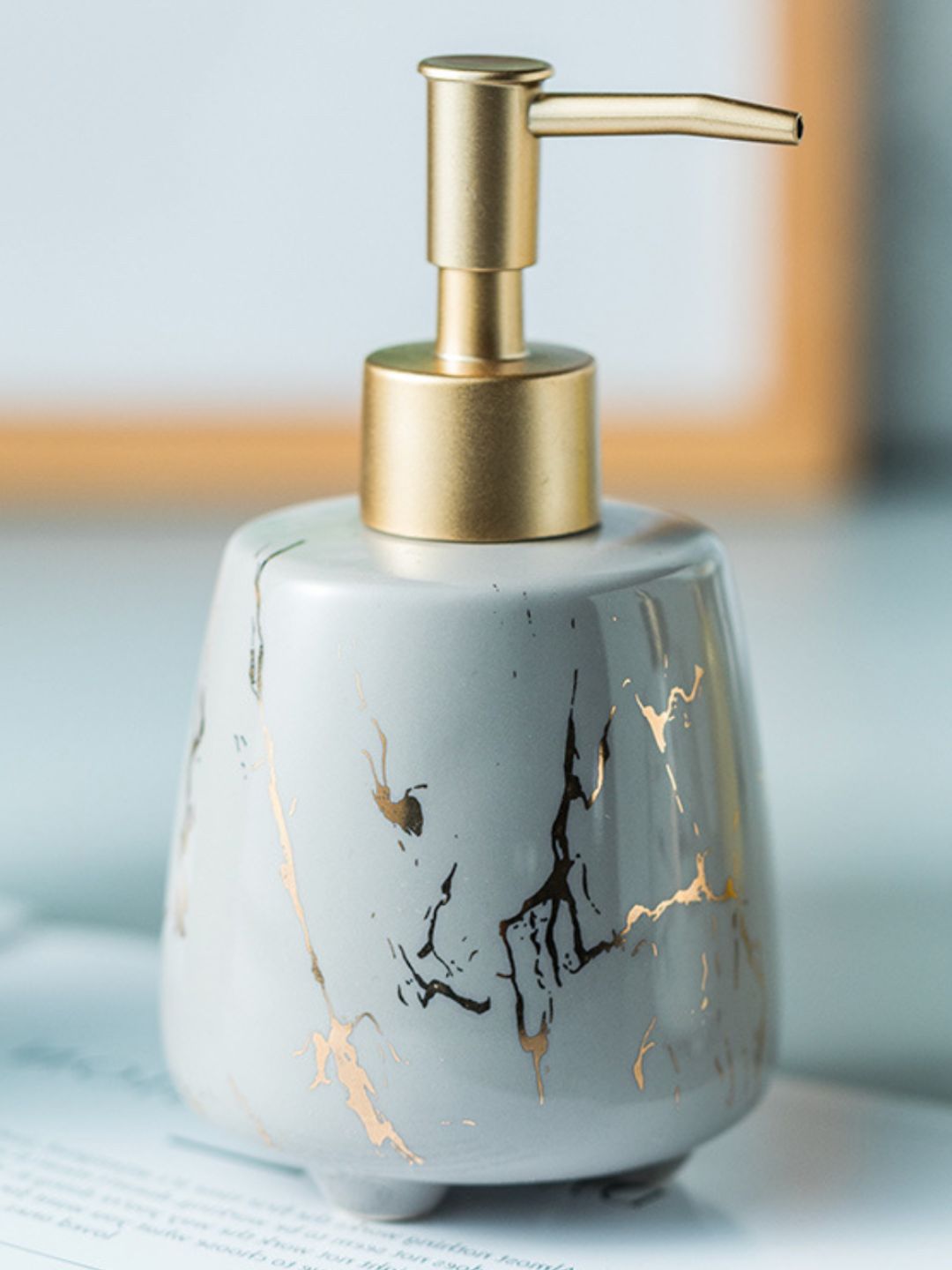 Nestasia Grey Fancy Ceramic Shampoo Dispenser-picture-22