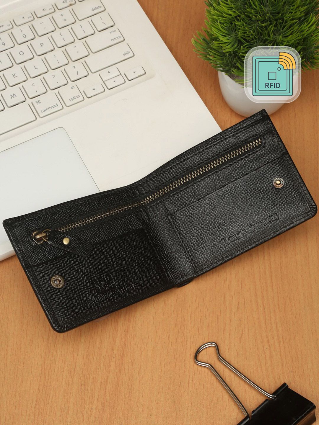 LOUIS STITCH Men Black Solid Two Fold  Wallets-image-8