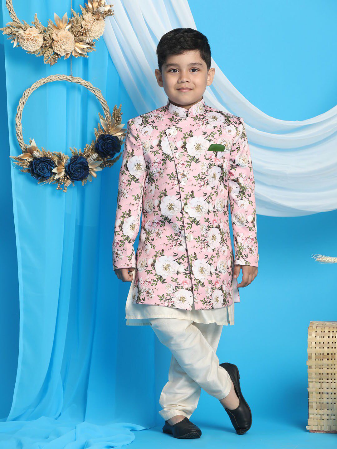VASTRAMAY Boys Pink Printed Sherwani-picture-42