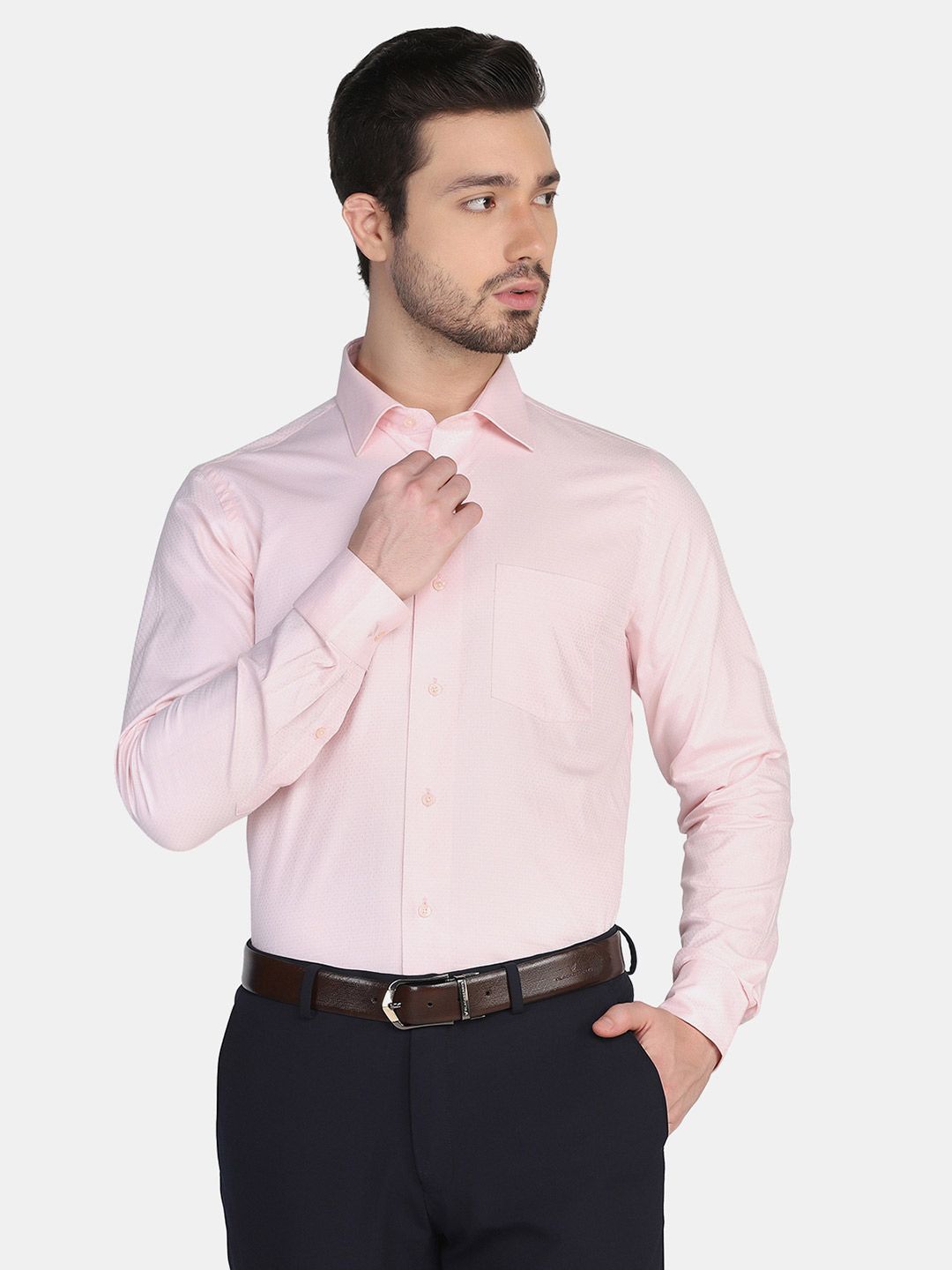 Blackberrys Men Peach-Coloured Slim Fit Self Design Long Sleeve Formal Shirt