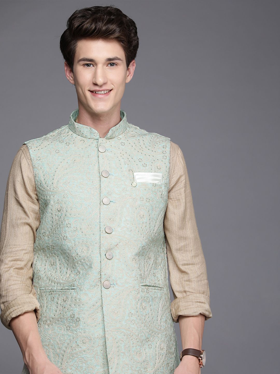 Manyavar Men Green & Cream-Coloured Embroidered Nehru Jacket-picture-28