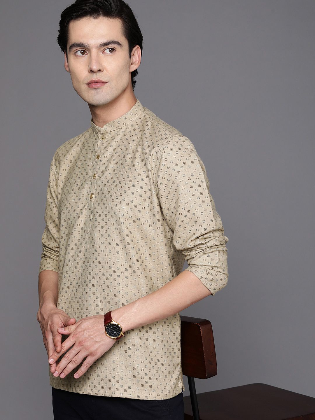 Manyavar Men Beige Geometric Printed Short Kurta-picture-17