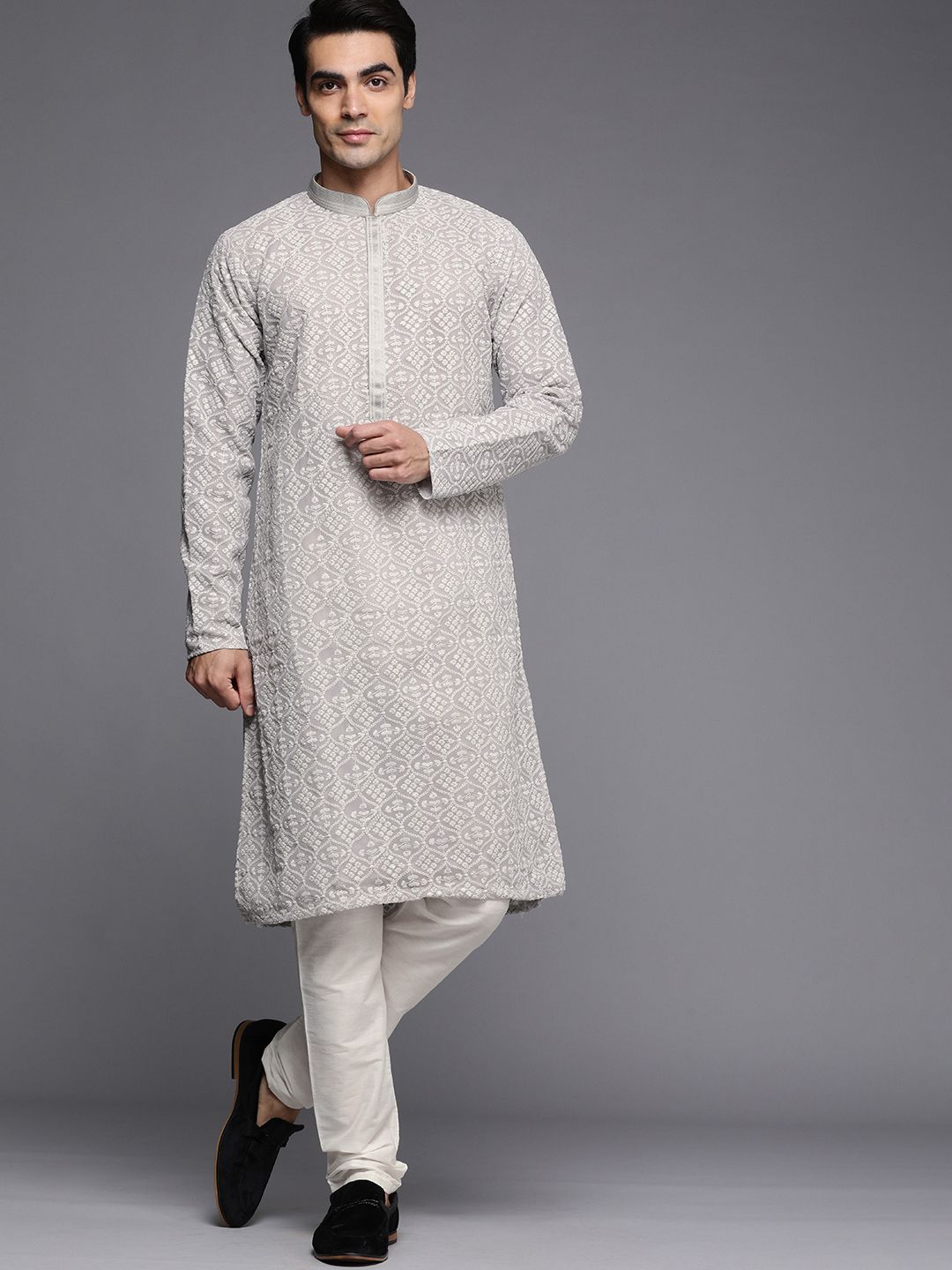 Manyavar Men Grey Ethnic Motifs Silk Georgette Kurta with Churidar-picture-39