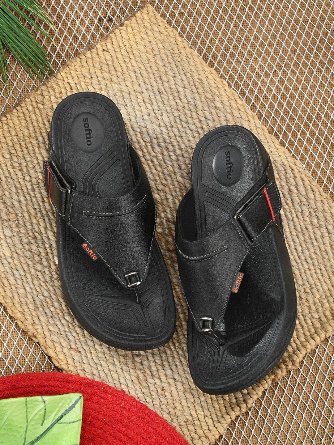 SOFTIO Men Black Thong Flip-Flops-picture-12