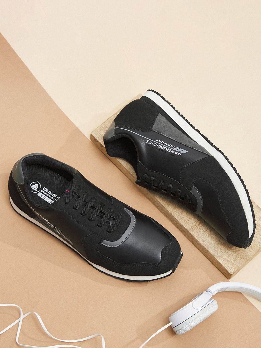 Duke Men Black Colourblocked Sneakers-image-19