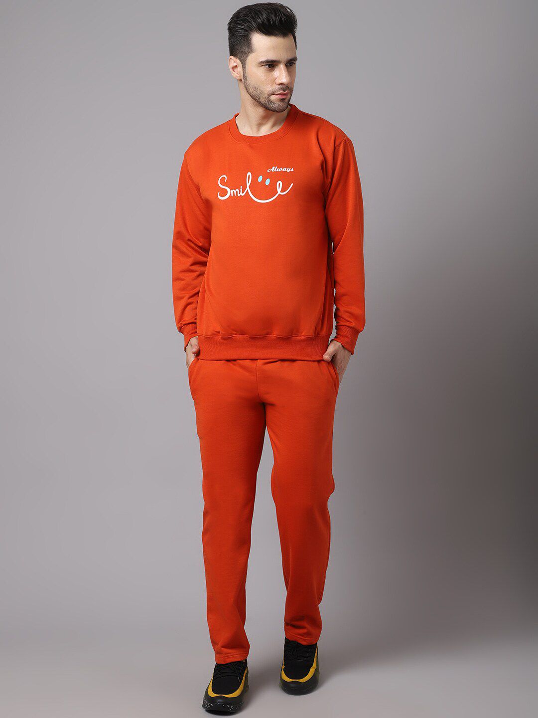 mack jonney VIMAL JONNEY Men Rust Red & White Typography Print Fleece Lined Cotton Track Suit-picture-39