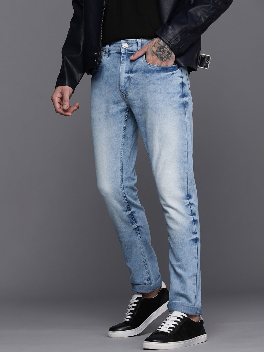 WROGN Men Blue Slim Fit Light Fade Stretchable Jeans - Price History