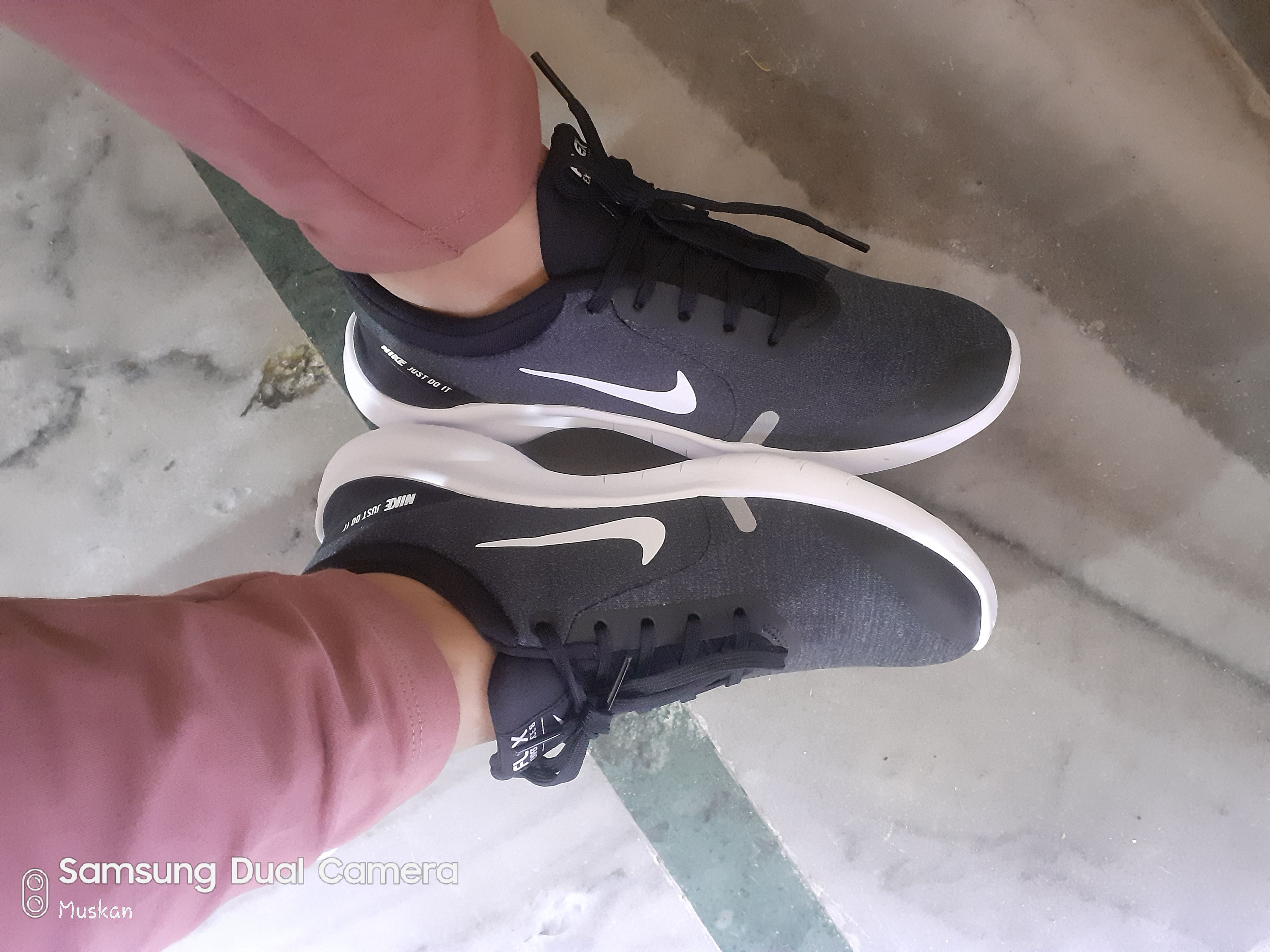 nike flex experience rn 8 girls