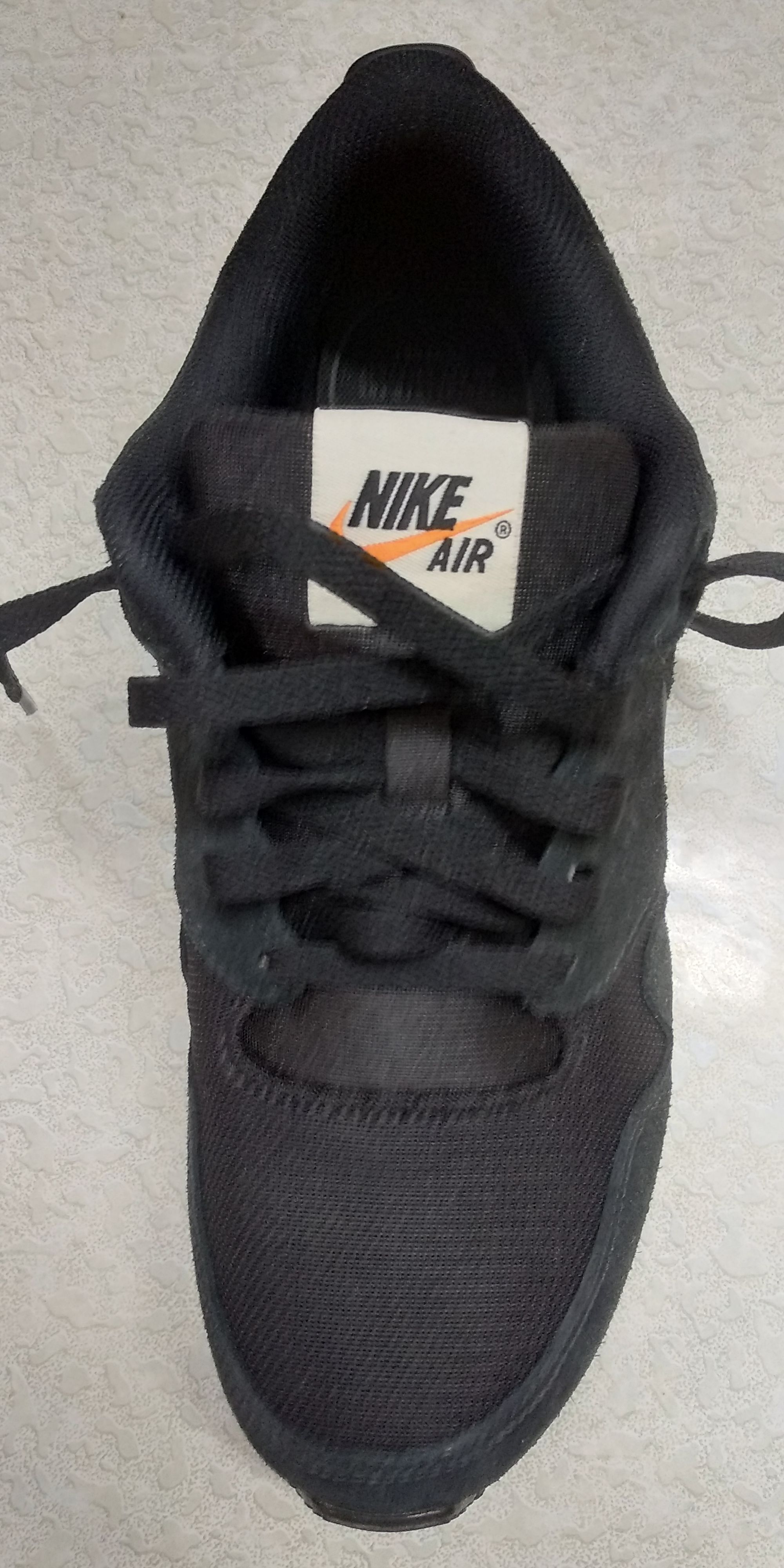 nike men black solid air vibenna sneakers