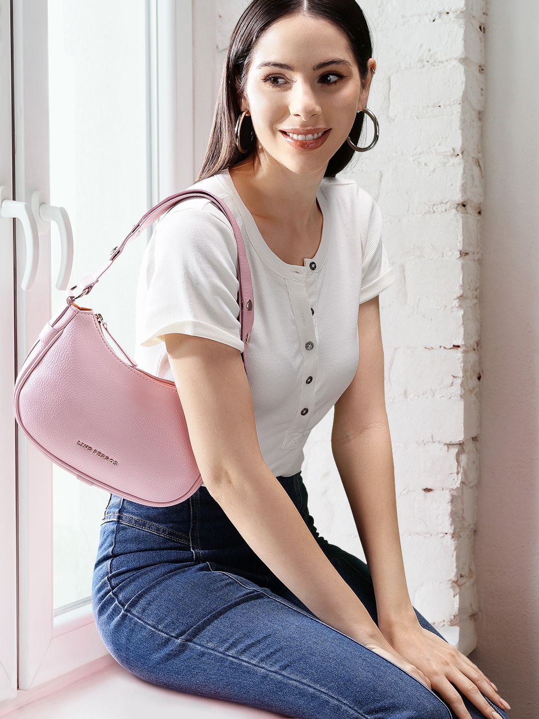 Lino Perros Women Lavender Solid Structured Baguette Bag-picture-22