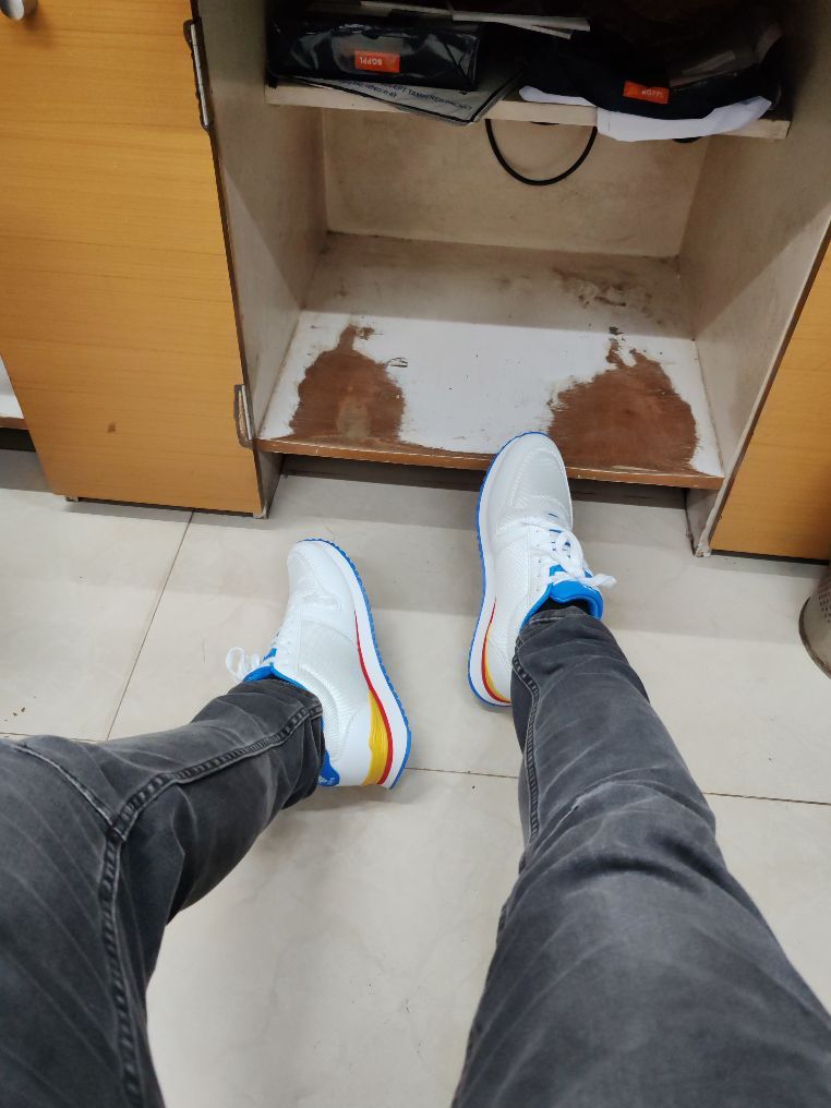 epic react with jeans