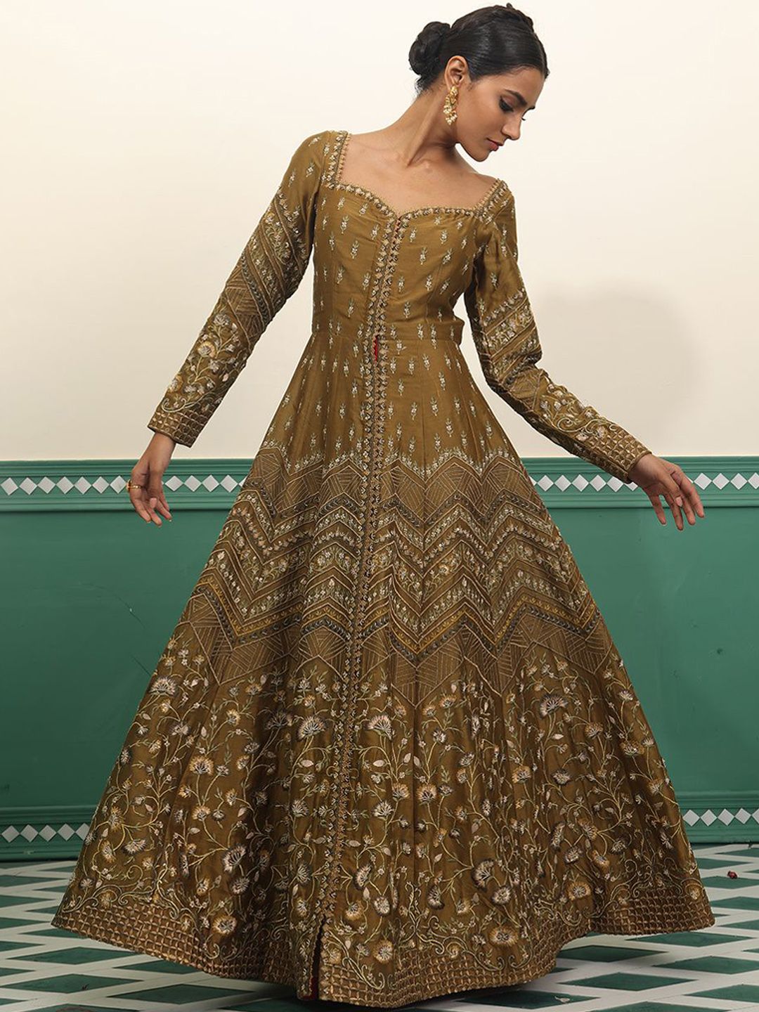 SAMANT CHAUHAN Floral Embroidered Cotton Silk Front Open Fit and Flare Ethnic Dress-image-5