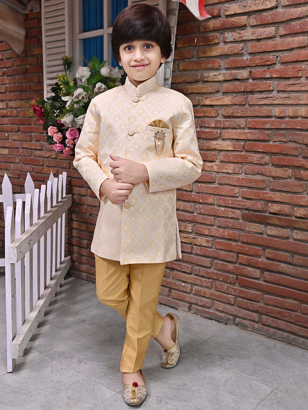 BT DEZINES Boys Embroidered Sherwani Set-picture-39