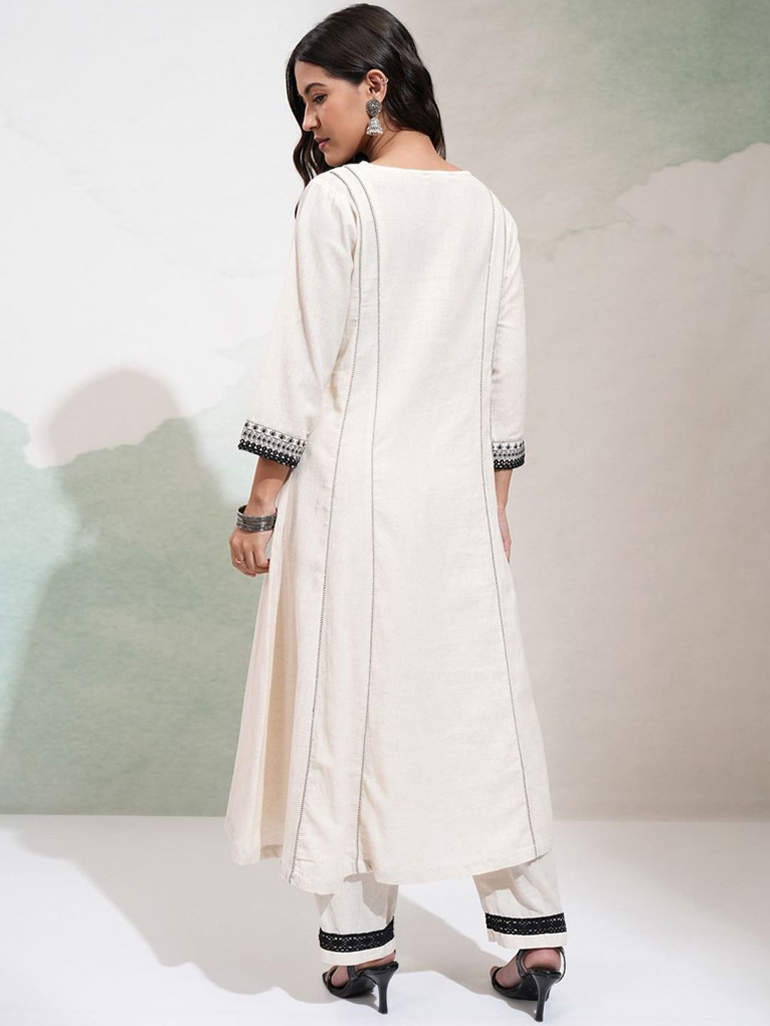 Vishudh Women Ethnic Motifs Embroidered Regular Kurta with Trousers & With Dupatta main image 1