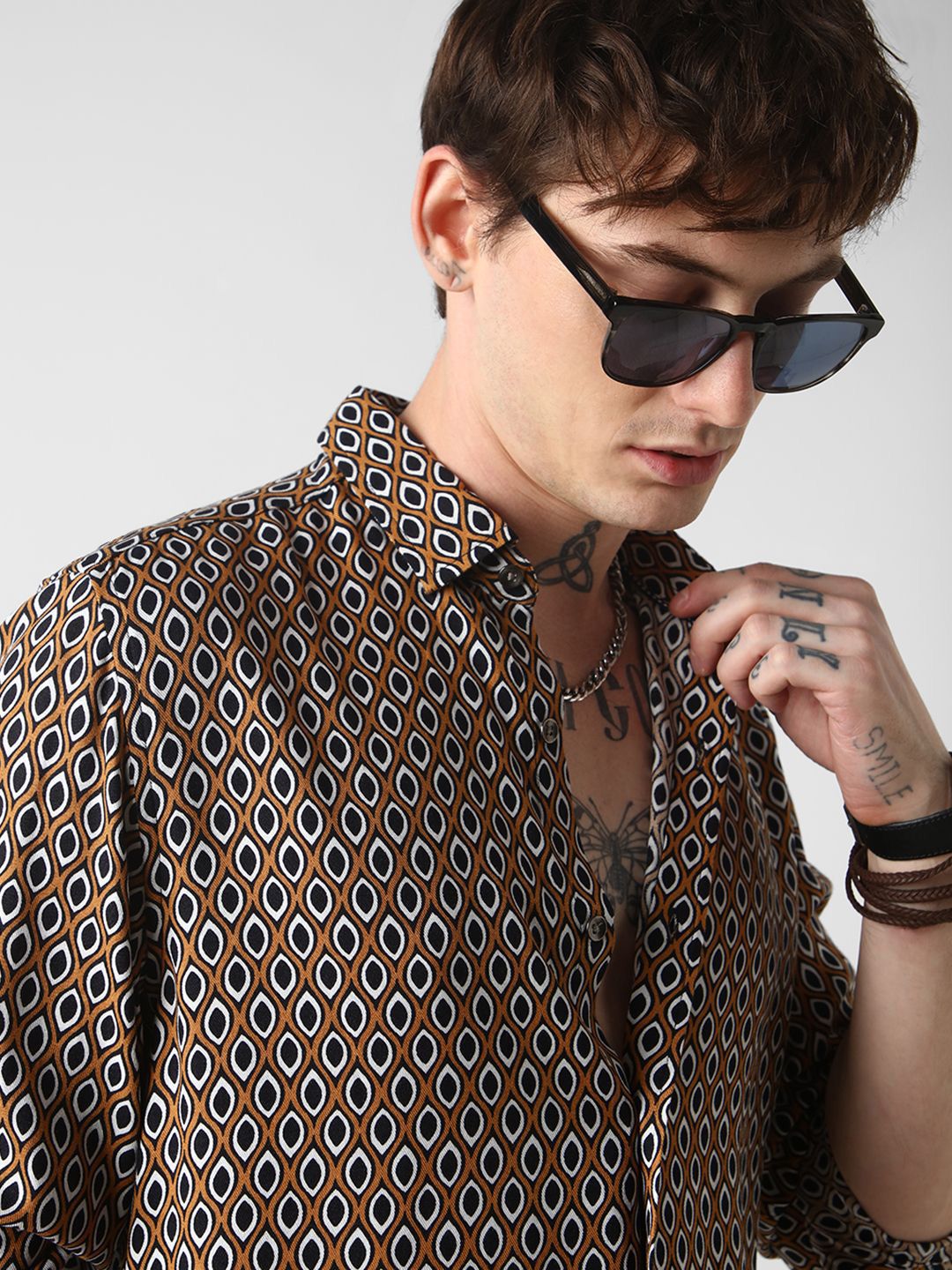 VASTRADO Men Classic Spread Collar Abstract Printed Slim Fit Casual Shirt-picture-13