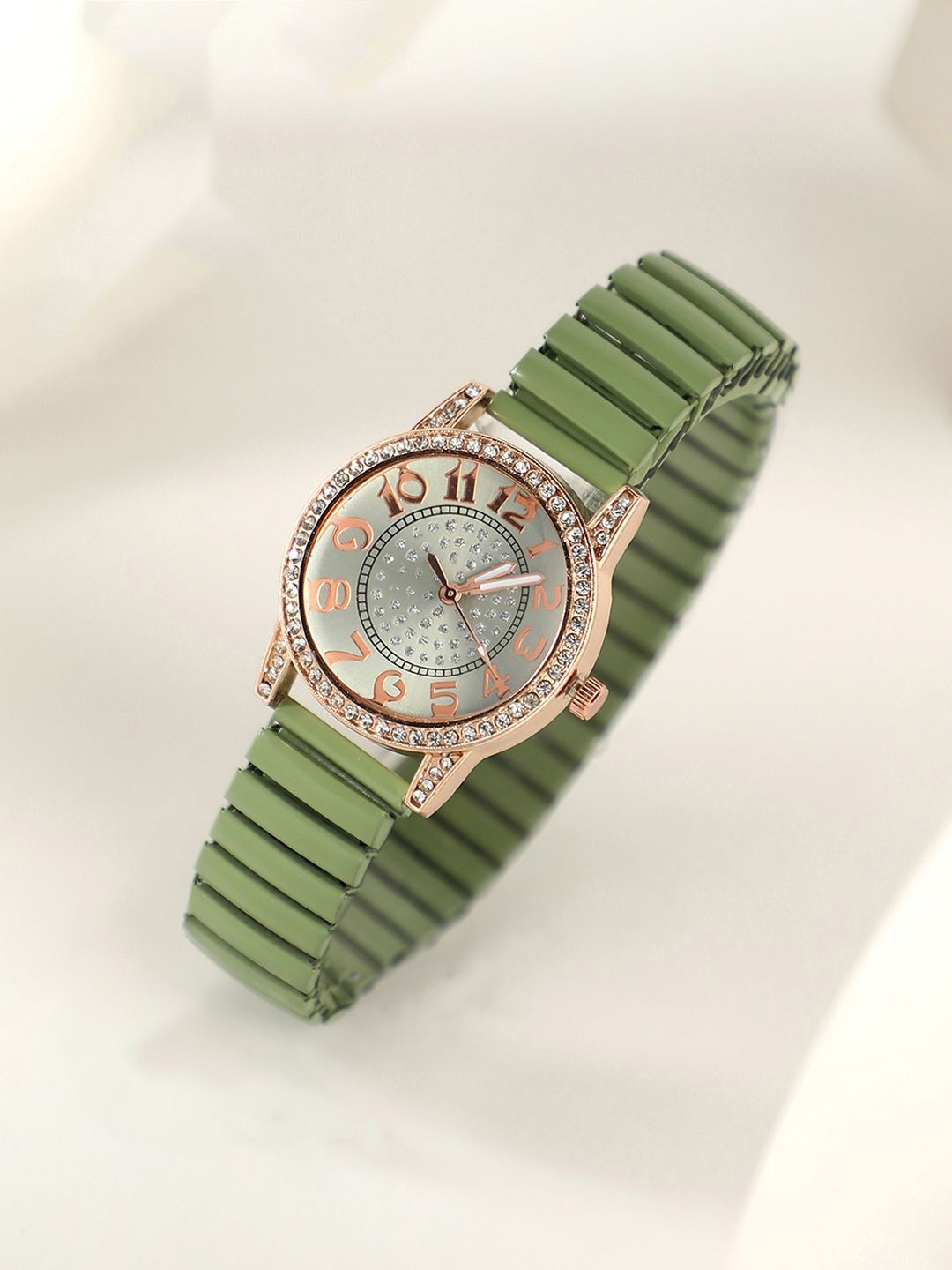 HAUTE SAUCE by Campus Sutra Women Embellished Dial & Stainless Steel Bracelet Style Straps Analogue Watch-picture-21